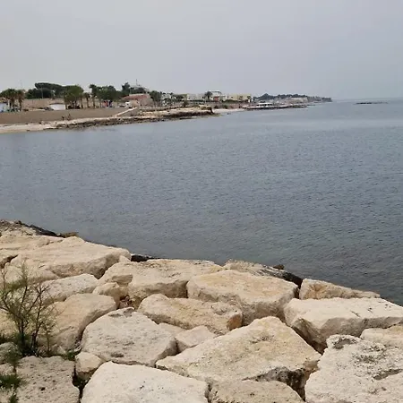 Suite 37 - Casa Vacanza Per Goderti Il Mare Bisceglie Exterior foto